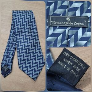 Ermenegildo Zegna 100% Silk Tie Blue Geometric Luxury Designer Made in ITALY